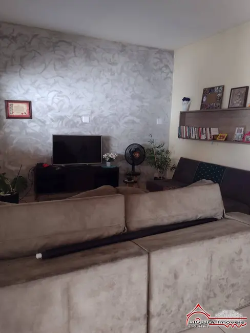 Foto 5 de Casa com 4 quartos à venda, 200m2 em Residencial Parque dos Sinos, Jacarei - SP