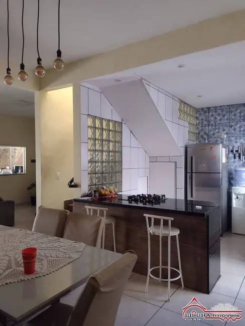 Foto 8 de Casa com 4 quartos à venda, 200m2 em Residencial Parque dos Sinos, Jacarei - SP