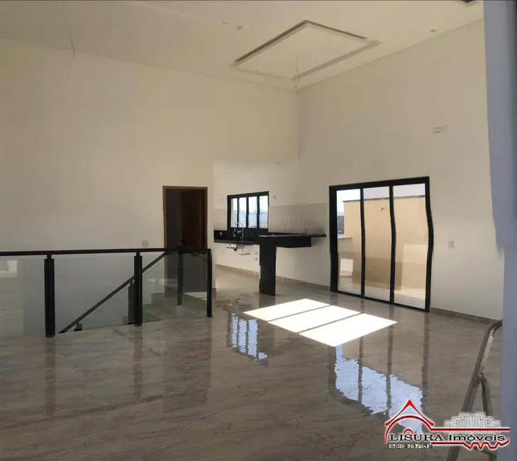 Foto 2 de Casa de Condomínio com 3 quartos à venda, 256m2 em Jardim Residencial Golden Park, Jacarei - SP