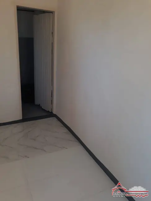 Foto 5 de Casa com 1 quarto para alugar em Parque Santo Antônio, Jacarei - SP