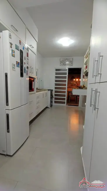 Foto 8 de Casa de Condomínio com 3 quartos à venda, 92m2 em Jardim Califórnia, Jacarei - SP