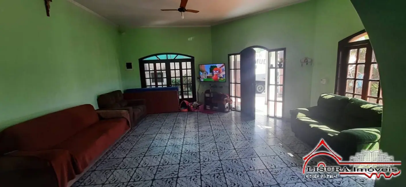 Casa com 3 quartos para alugar, 284m2 em Jardim Altos de Santana I, Jacarei - SP - imagem 1 Foto 1 de Casa com 3 quartos para alugar, 284m2 em Jardim Altos de Santana I, Jacarei - SP