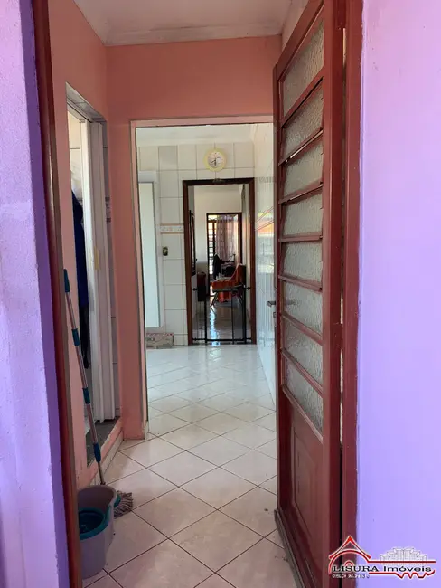 Casa com 2 quartos para alugar em Parque dos Príncipes, Jacarei - SP - imagem 7 Foto 7 de Casa com 2 quartos para alugar em Parque dos Príncipes, Jacarei - SP