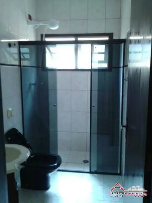 Foto 9 de Casa com 3 quartos à venda, 242m2 em Jardim das Oliveiras, Jacarei - SP