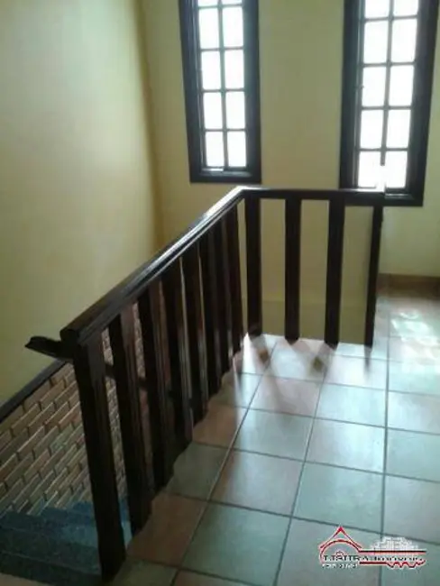 Foto 6 de Casa com 3 quartos à venda, 242m2 em Jardim das Oliveiras, Jacarei - SP