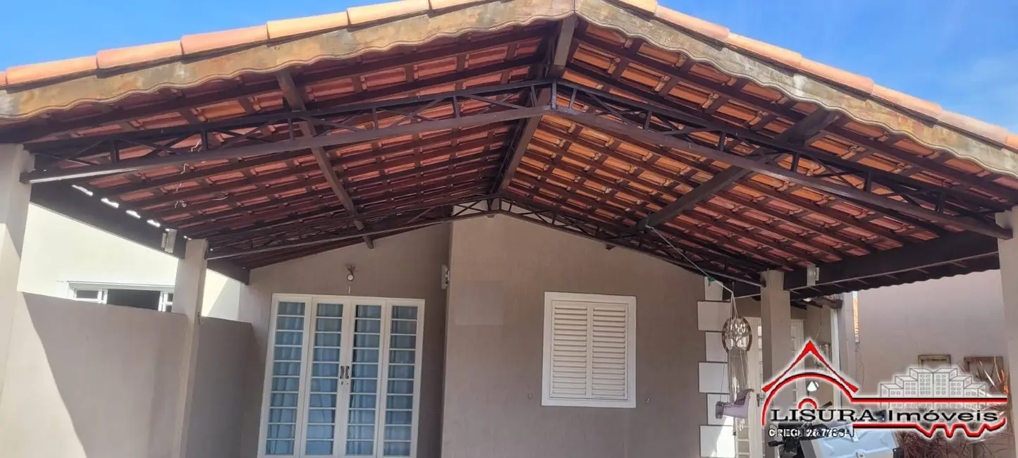 Foto 2 de Casa de Condomínio com 3 quartos à venda, 132m2 em Parque Califórnia, Jacarei - SP