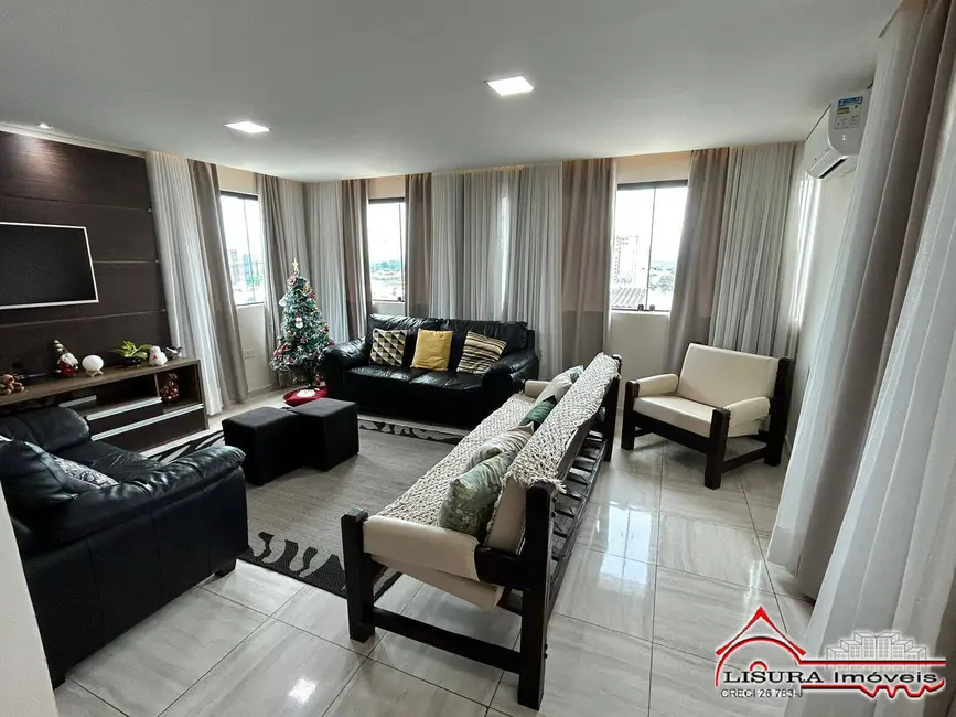 Foto 8 de Casa com 3 quartos à venda em Centro, Jacarei - SP