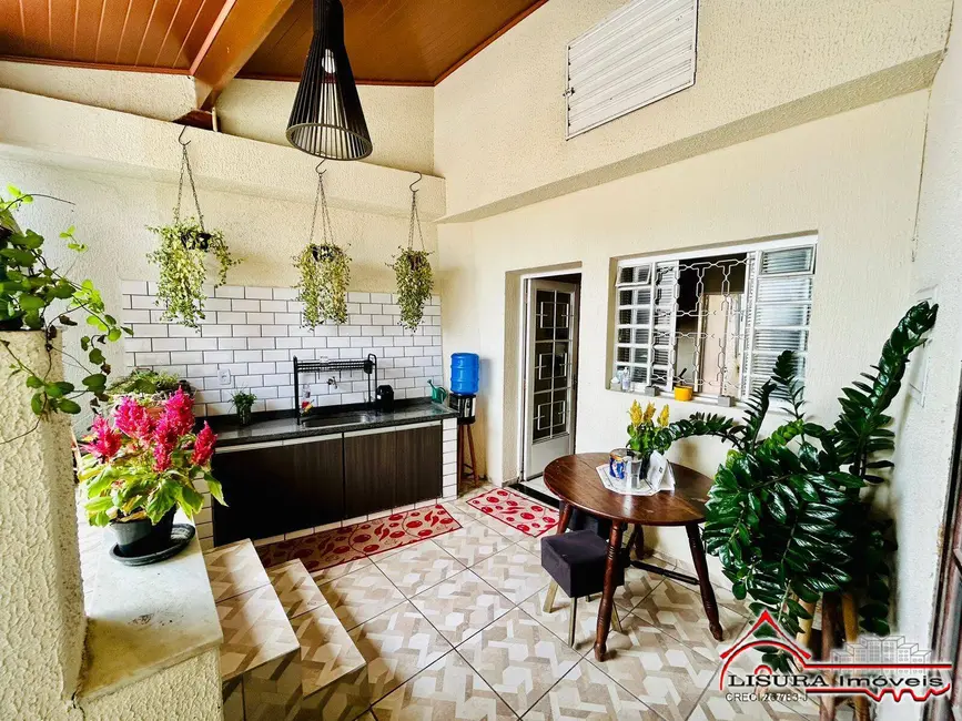 Foto 4 de Casa com 3 quartos à venda em Centro, Jacarei - SP