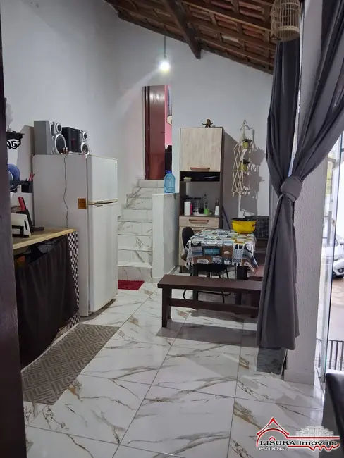 Foto 7 de Casa com 2 quartos à venda, 94m2 em Jardim Santa Marina, Jacarei - SP