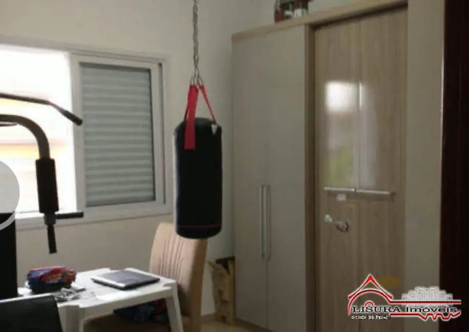 Foto 5 de Casa de Condomínio com 4 quartos à venda, 240m2 em Vila Zezé, Jacarei - SP