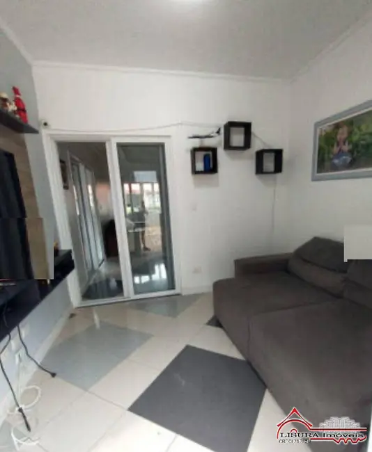 Foto 3 de Casa de Condomínio com 4 quartos à venda, 240m2 em Vila Zezé, Jacarei - SP