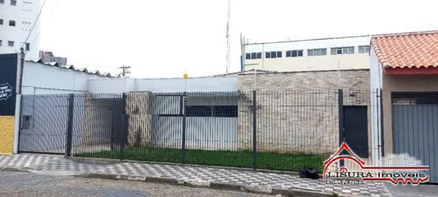 Foto 1 de Casa com 4 quartos à venda, 225m2 em Centro, Jacarei - SP