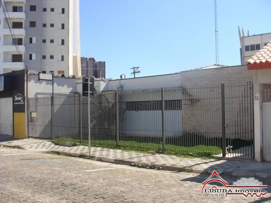 Foto 8 de Casa com 4 quartos à venda, 225m2 em Centro, Jacarei - SP