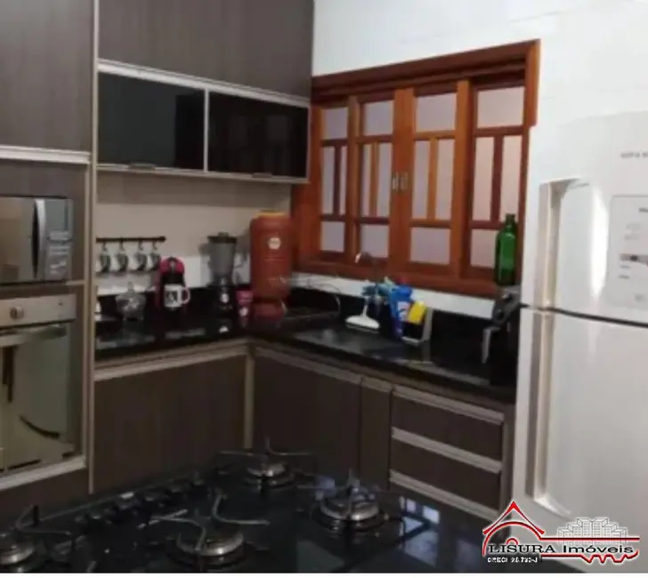 Casa com 3 quartos à venda, 130m2 em Sao Jose Dos Campos - SP - imagem 5 Foto 5 de Casa com 3 quartos à venda, 130m2 em Sao Jose Dos Campos - SP