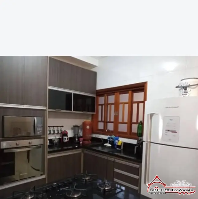Casa com 3 quartos à venda, 130m2 em Sao Jose Dos Campos - SP - imagem 6 Foto 6 de Casa com 3 quartos à venda, 130m2 em Sao Jose Dos Campos - SP