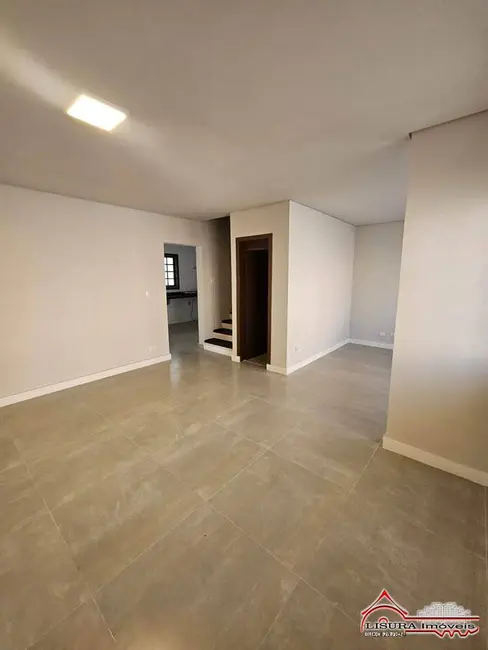 Foto 2 de Casa de Condomínio com 3 quartos à venda, 114m2 em Jardim Califórnia, Jacarei - SP