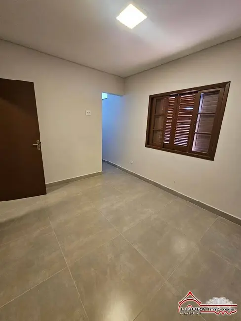 Foto 5 de Casa de Condomínio com 3 quartos à venda, 114m2 em Jardim Califórnia, Jacarei - SP