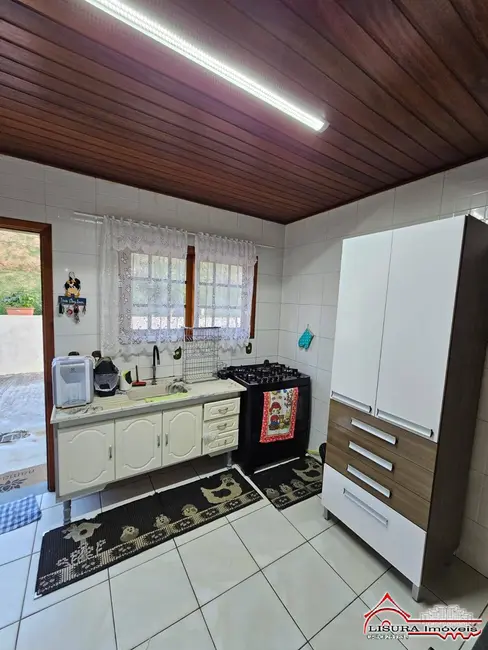 Foto 4 de Casa de Condomínio com 3 quartos à venda, 330m2 em Chácaras Condomínio Recanto Pássaros II, Jacarei - SP