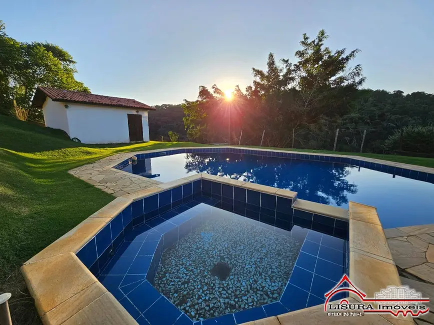 Foto 1 de Casa de Condomínio com 3 quartos à venda, 330m2 em Chácaras Condomínio Recanto Pássaros II, Jacarei - SP