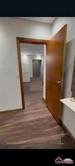 Foto 9 de Casa com 5 quartos à venda, 200m2 em Jardim do Vale, Jacarei - SP