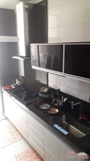 Foto 9 de Apartamento com 3 quartos à venda, 87m2 em Jardim Califórnia, Jacarei - SP