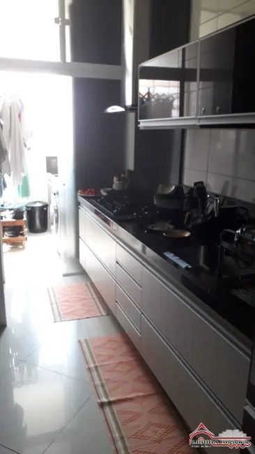 Foto 8 de Apartamento com 3 quartos à venda, 87m2 em Jardim Califórnia, Jacarei - SP