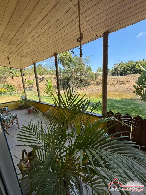 Foto 3 de Chácara com 1 quarto à venda, 2100m2 em Rio Abaixo, Jacarei - SP