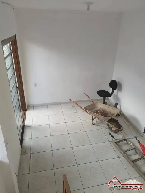 Casa com 2 quartos para alugar em Conjunto São Benedito, Jacarei - SP - imagem 9 Foto 9 de Casa com 2 quartos para alugar em Conjunto São Benedito, Jacarei - SP