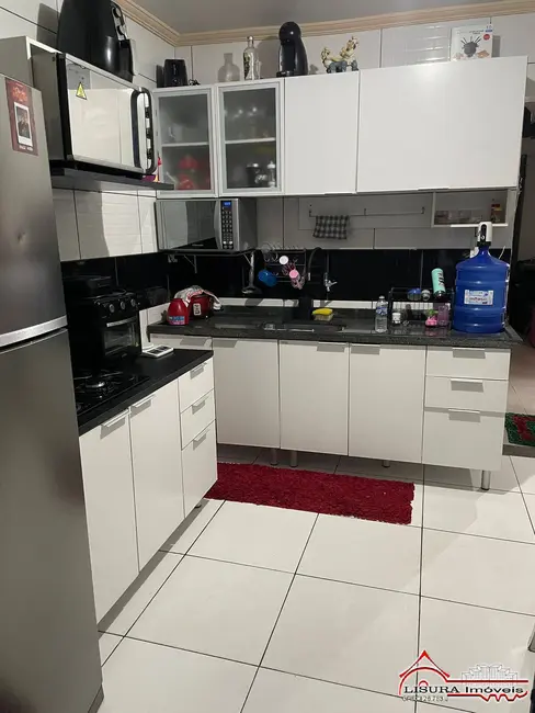 Foto 8 de Casa com 2 quartos à venda, 300m2 em Jardim Colinas, Jacarei - SP