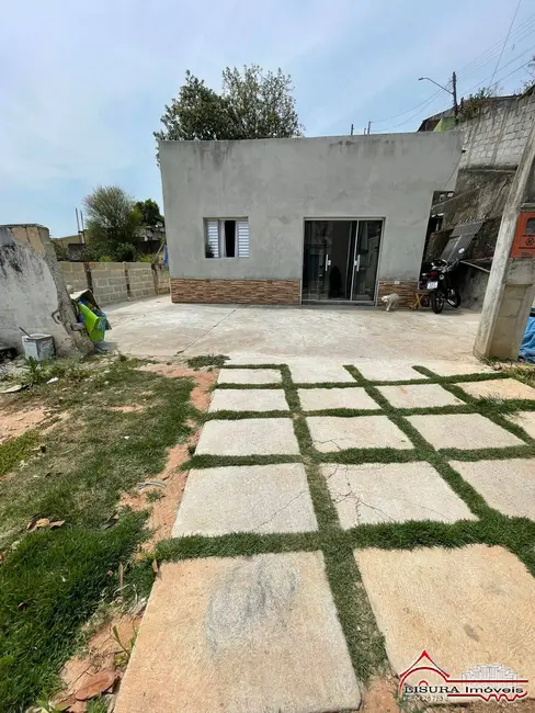 Foto 2 de Casa com 2 quartos à venda, 300m2 em Jardim Colinas, Jacarei - SP