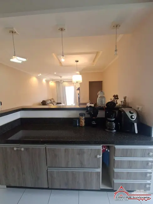 Foto 4 de Apartamento com 3 quartos à venda, 88m2 em Parque Santo Antônio, Jacarei - SP