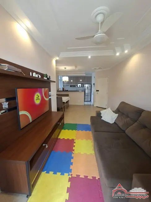 Foto 2 de Apartamento com 3 quartos à venda, 88m2 em Parque Santo Antônio, Jacarei - SP