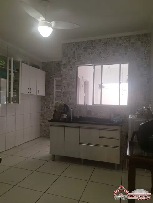 Casa de Condomínio com 2 quartos para alugar, 76m2 em Jardim Jacinto, Jacarei - SP - imagem 5 Foto 5 de Casa de Condomínio com 2 quartos para alugar, 76m2 em Jardim Jacinto, Jacarei - SP