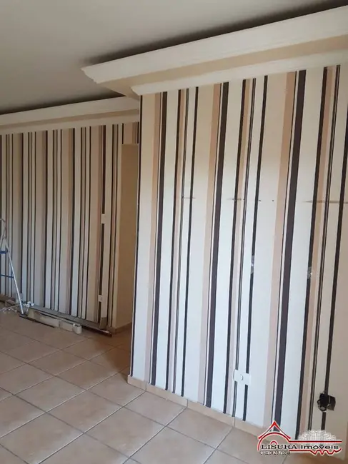 Apartamento com 3 quartos para alugar, 85m2 em Jardim Califórnia, Jacarei - SP - imagem 2 Foto 2 de Apartamento com 3 quartos para alugar, 85m2 em Jardim Califórnia, Jacarei - SP