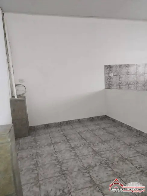 Casa com 1 quarto para alugar, 30m2 em Jardim Santa Maria, Jacarei - SP - imagem 8 Foto 8 de Casa com 1 quarto para alugar, 30m2 em Jardim Santa Maria, Jacarei - SP