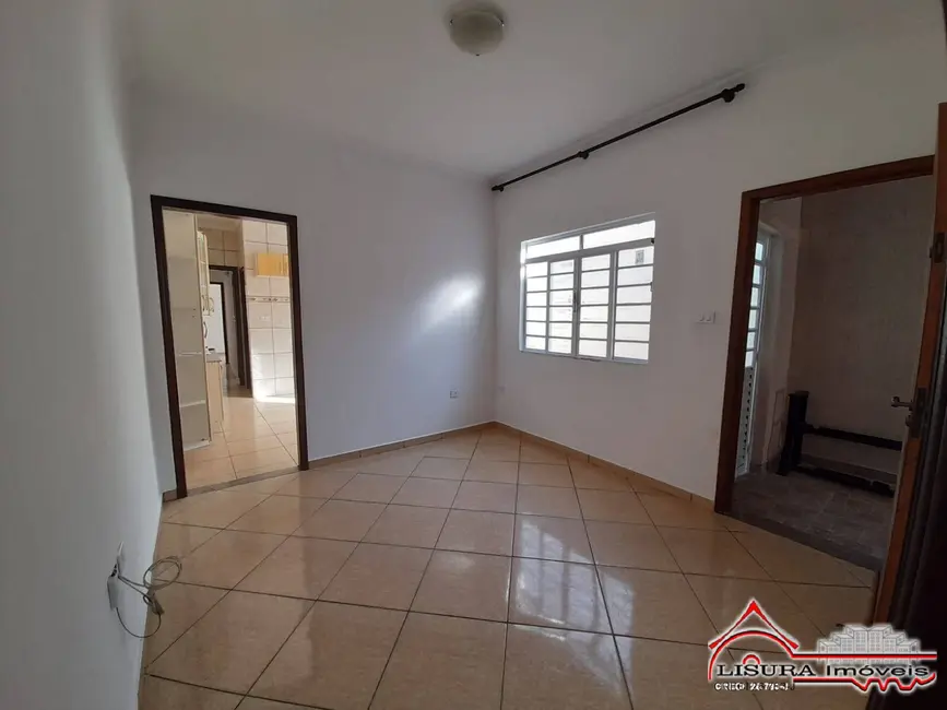 Foto 3 de Casa com 3 quartos à venda, 125m2 em Jardim Emília, Jacarei - SP