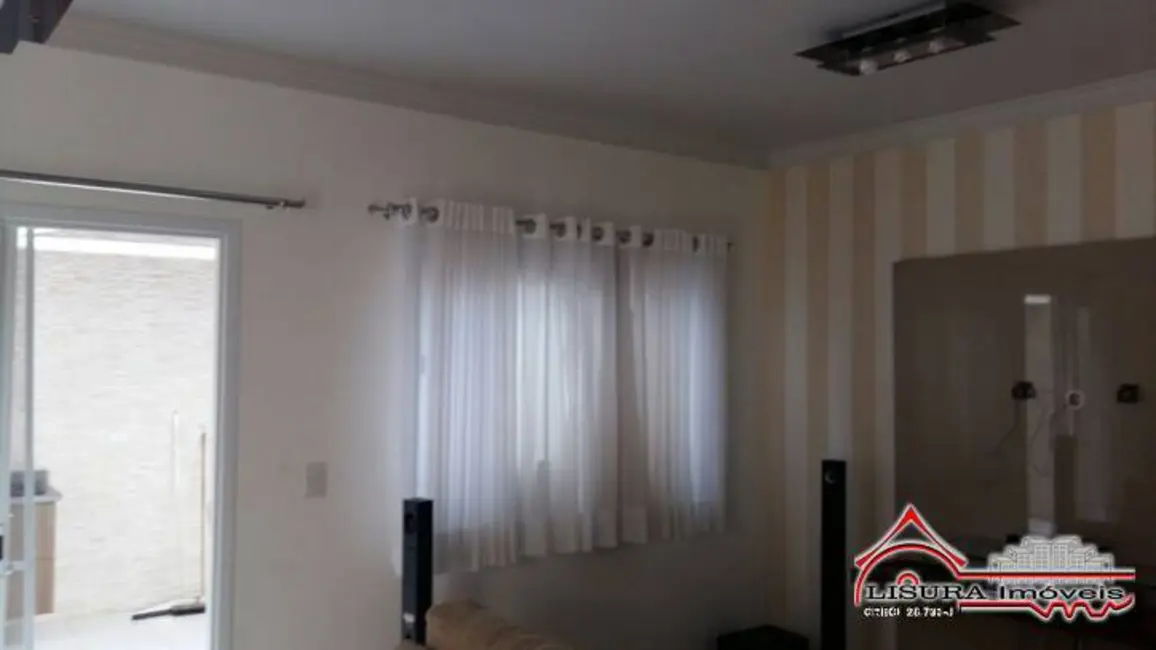 Casa de Condomínio com 3 quartos para alugar, 100m2 em Jardim Santa Maria, Jacarei - SP - imagem 4 Foto 4 de Casa de Condomínio com 3 quartos para alugar, 100m2 em Jardim Santa Maria, Jacarei - SP