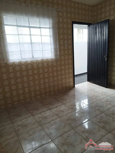Casa com 3 quartos para alugar em Vila Zezé, Jacarei - SP - imagem 8 Foto 8 de Casa com 3 quartos para alugar em Vila Zezé, Jacarei - SP