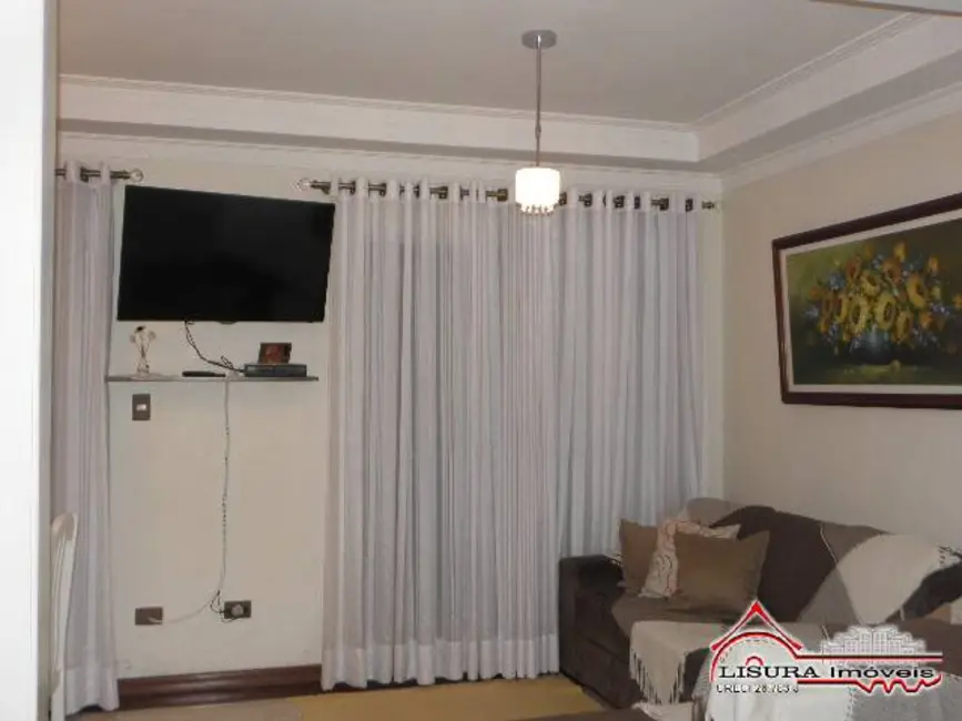 Foto 8 de Casa de Condomínio com 3 quartos à venda, 80m2 em Loteamento Villa Branca, Jacarei - SP