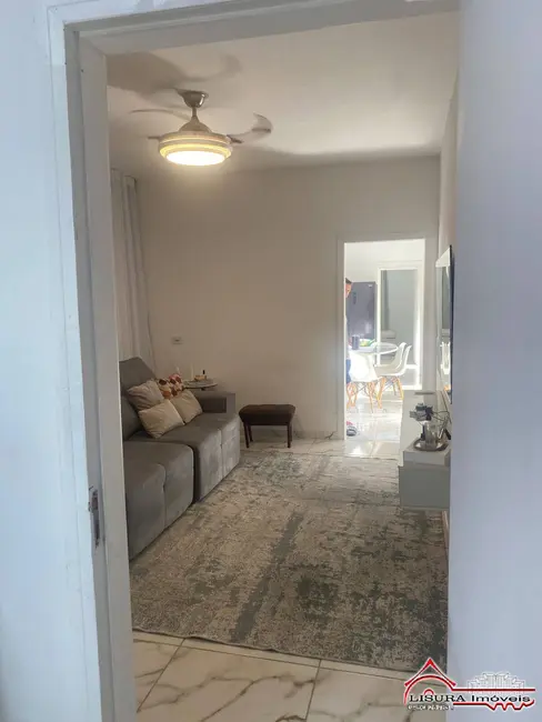 Foto 5 de Casa com 2 quartos à venda, 127m2 em Jardim Califórnia, Jacarei - SP