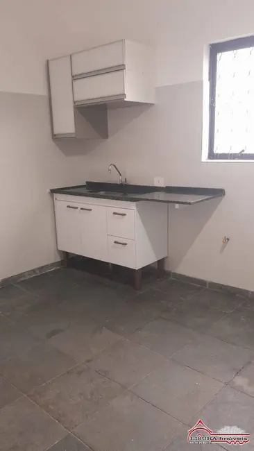 Casa com 1 quarto para alugar, 35m2 em Vila Pinheiro, Jacarei - SP - imagem 3 Foto 3 de Casa com 1 quarto para alugar, 35m2 em Vila Pinheiro, Jacarei - SP
