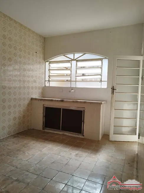 Foto 6 de Casa com 2 quartos para alugar em Parque Santo Antônio, Jacarei - SP