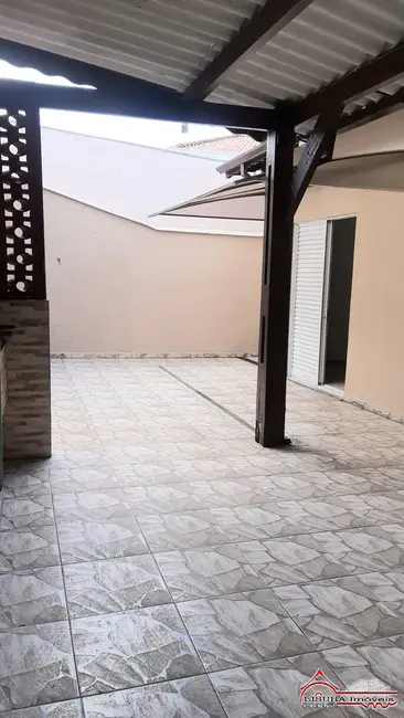 Foto 3 de Casa com 3 quartos para alugar, 148m2 em Jardim do Vale, Jacarei - SP