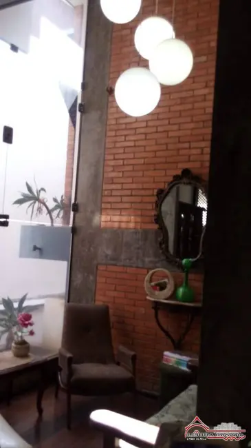 Foto 8 de Casa com 6 quartos à venda, 319m2 em Centro, Jacarei - SP