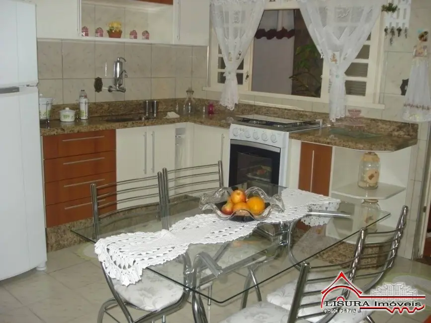 Foto 9 de Casa com 2 quartos à venda, 170m2 em Jardim Maria Amélia, Jacarei - SP