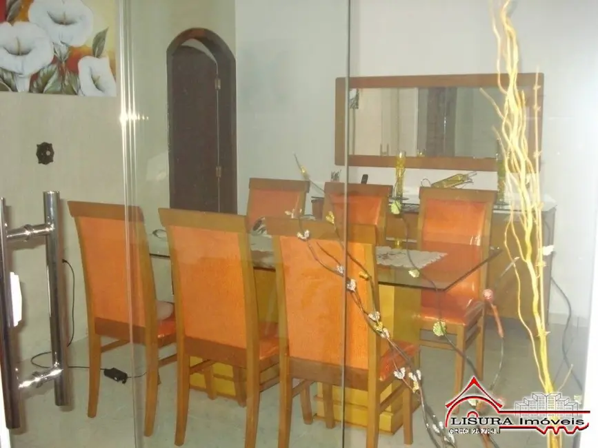 Foto 6 de Casa com 2 quartos à venda, 170m2 em Jardim Maria Amélia, Jacarei - SP