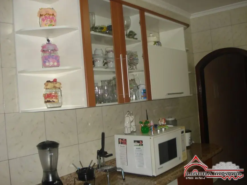 Foto 8 de Casa com 2 quartos à venda, 170m2 em Jardim Maria Amélia, Jacarei - SP