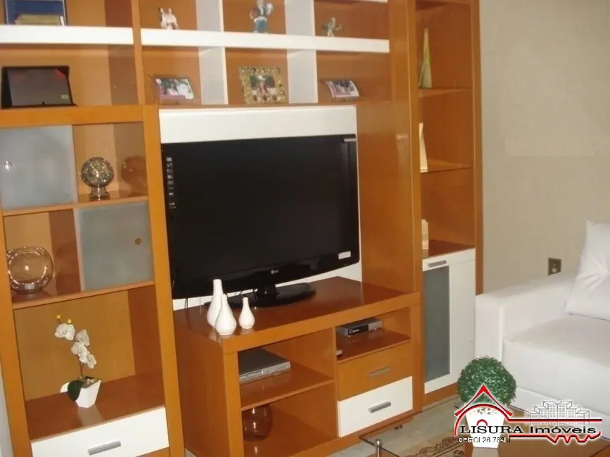 Foto 4 de Casa com 2 quartos à venda, 170m2 em Jardim Maria Amélia, Jacarei - SP