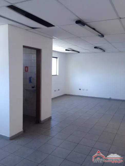 Sala Comercial para alugar, 380m2 em Sao Jose Dos Campos - SP - imagem 4 Foto 4 de Sala Comercial para alugar, 380m2 em Sao Jose Dos Campos - SP