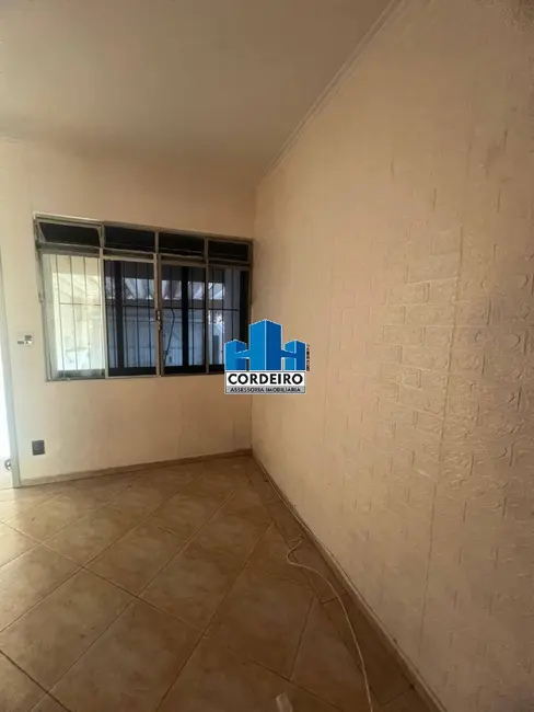 Sobrado com 2 quartos para alugar, 131m2 em Vila Eldízia, Santo Andre - SP - imagem 8 Foto 8 de Sobrado com 2 quartos para alugar, 131m2 em Vila Eldízia, Santo Andre - SP
